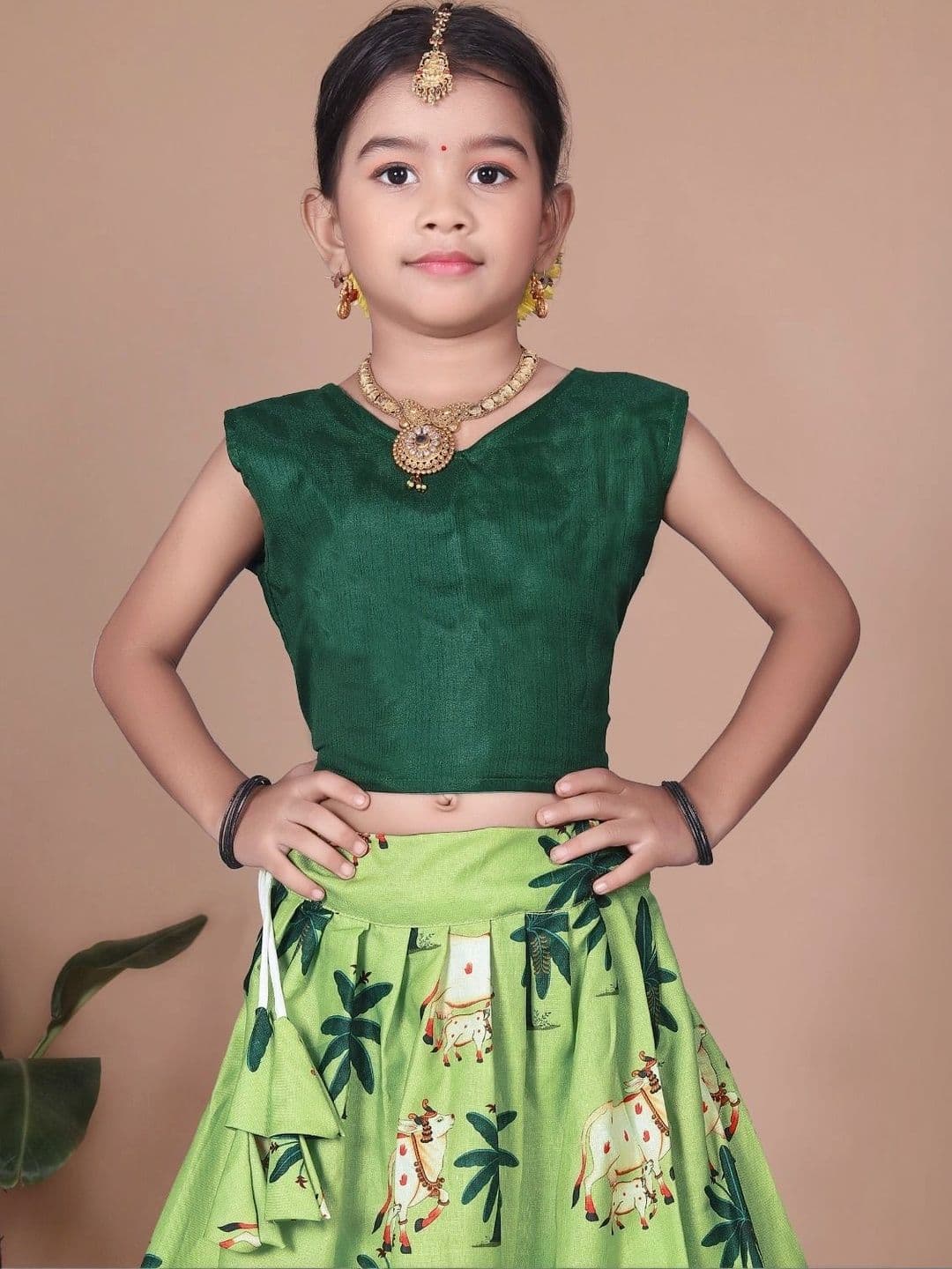 Tiny Twirls Girls Ready to Wear Lehenga & thumbnail 4