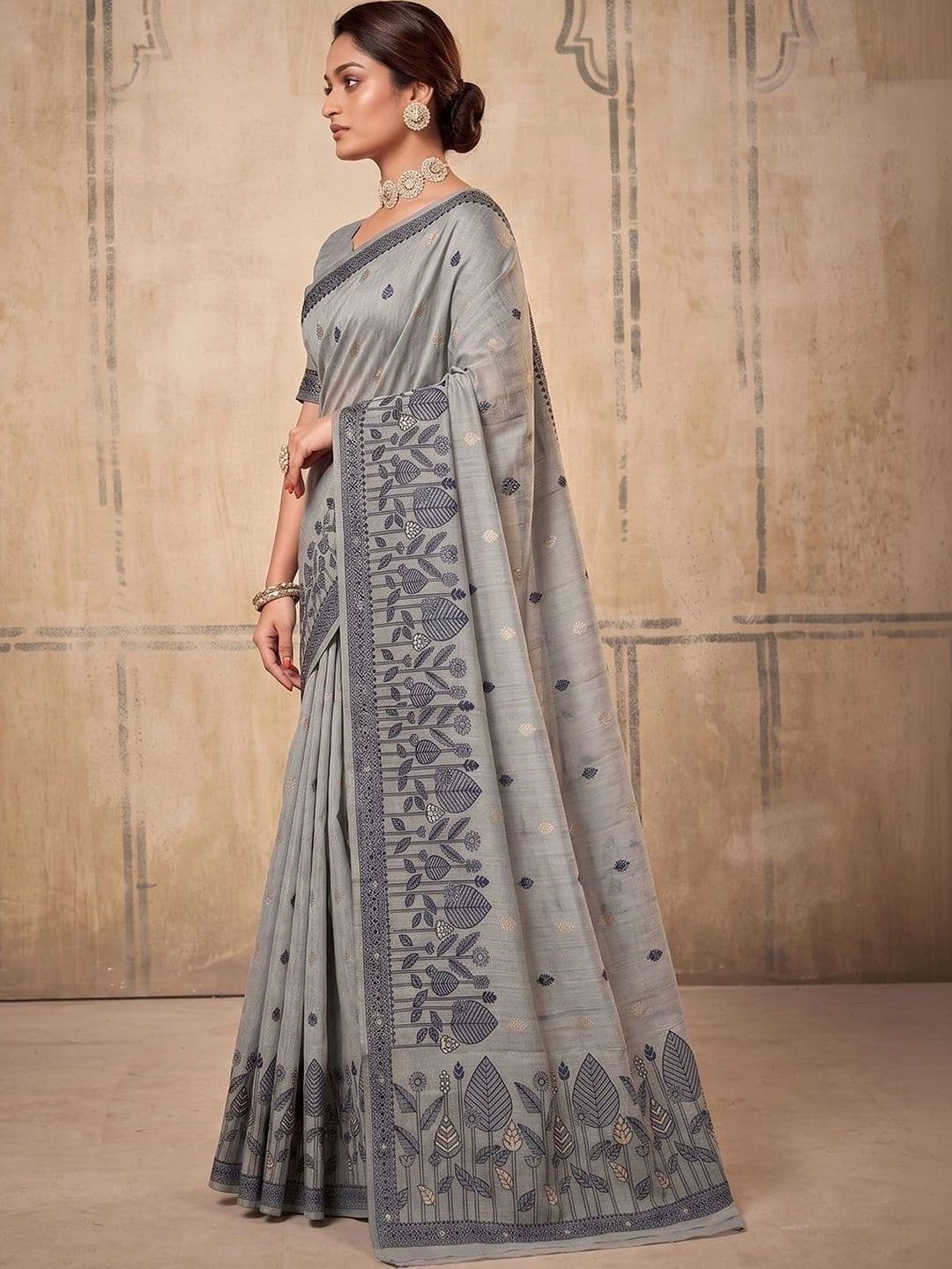 Mitera Woven Design Embroidered Chanderi Saree thumbnail 4