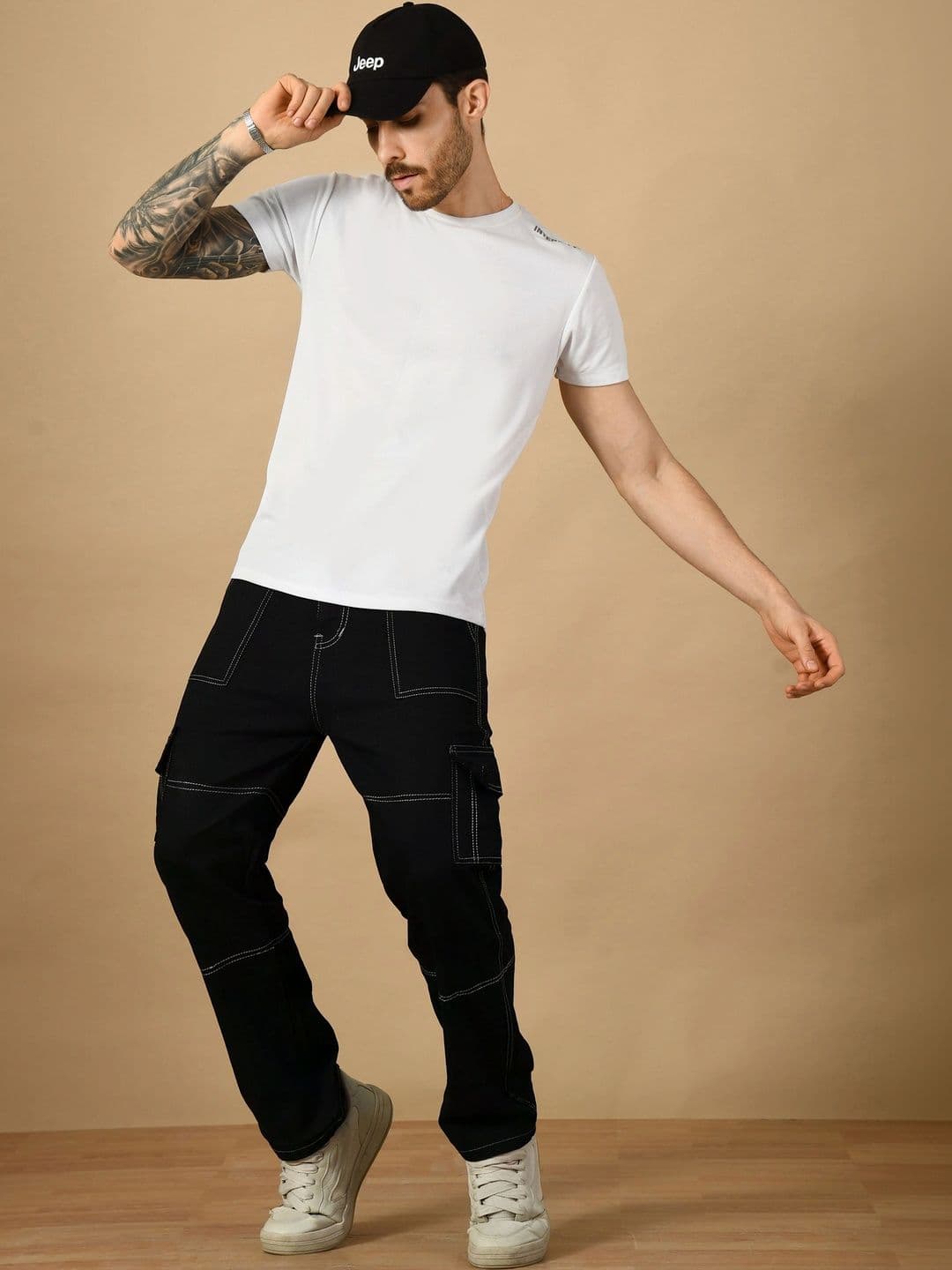 R.Code by The Roadster Life Co. Men Classic Relaxed Fit Mid-Rise Stretchable Jeans thumbnail 3