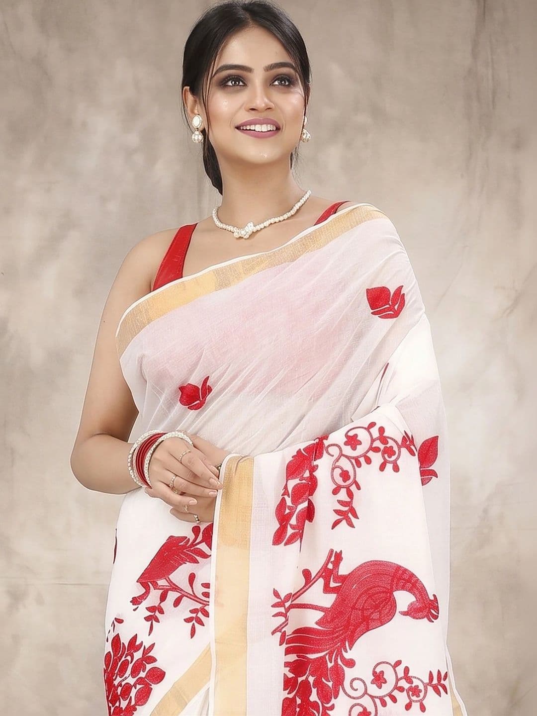GitAsit Woven Design Embroidered Pure Cotton Handloom Taant Saree thumbnail 6