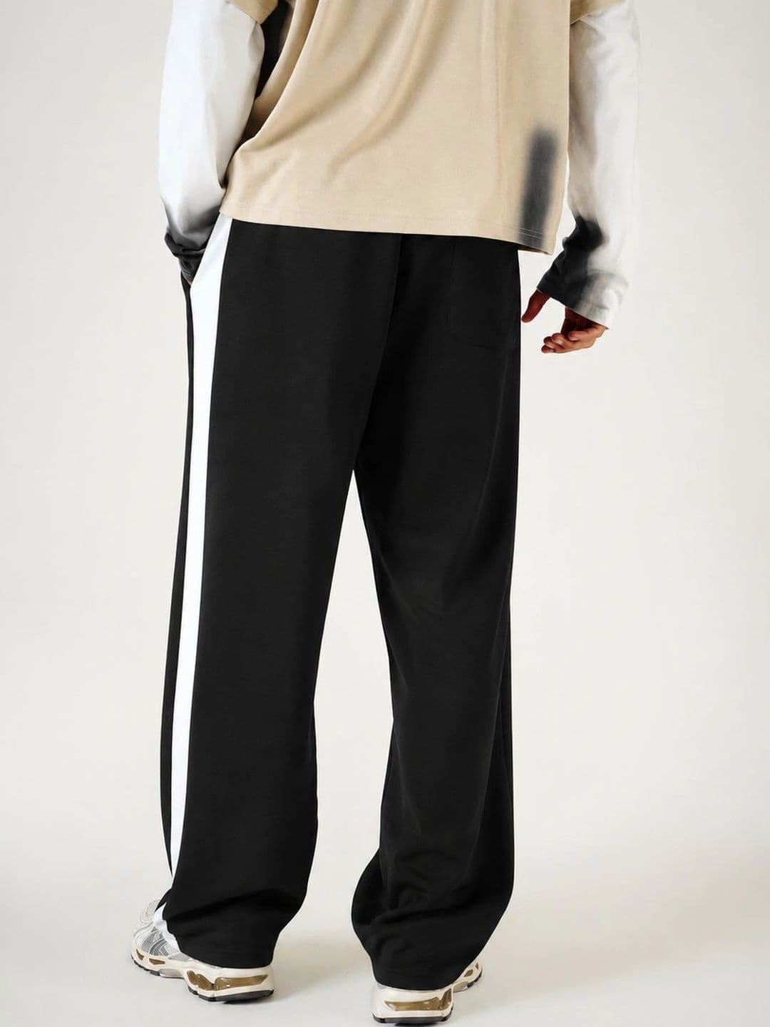 1FIT Men Regular Fit Colourblocked Training Track Pants thumbnail 3