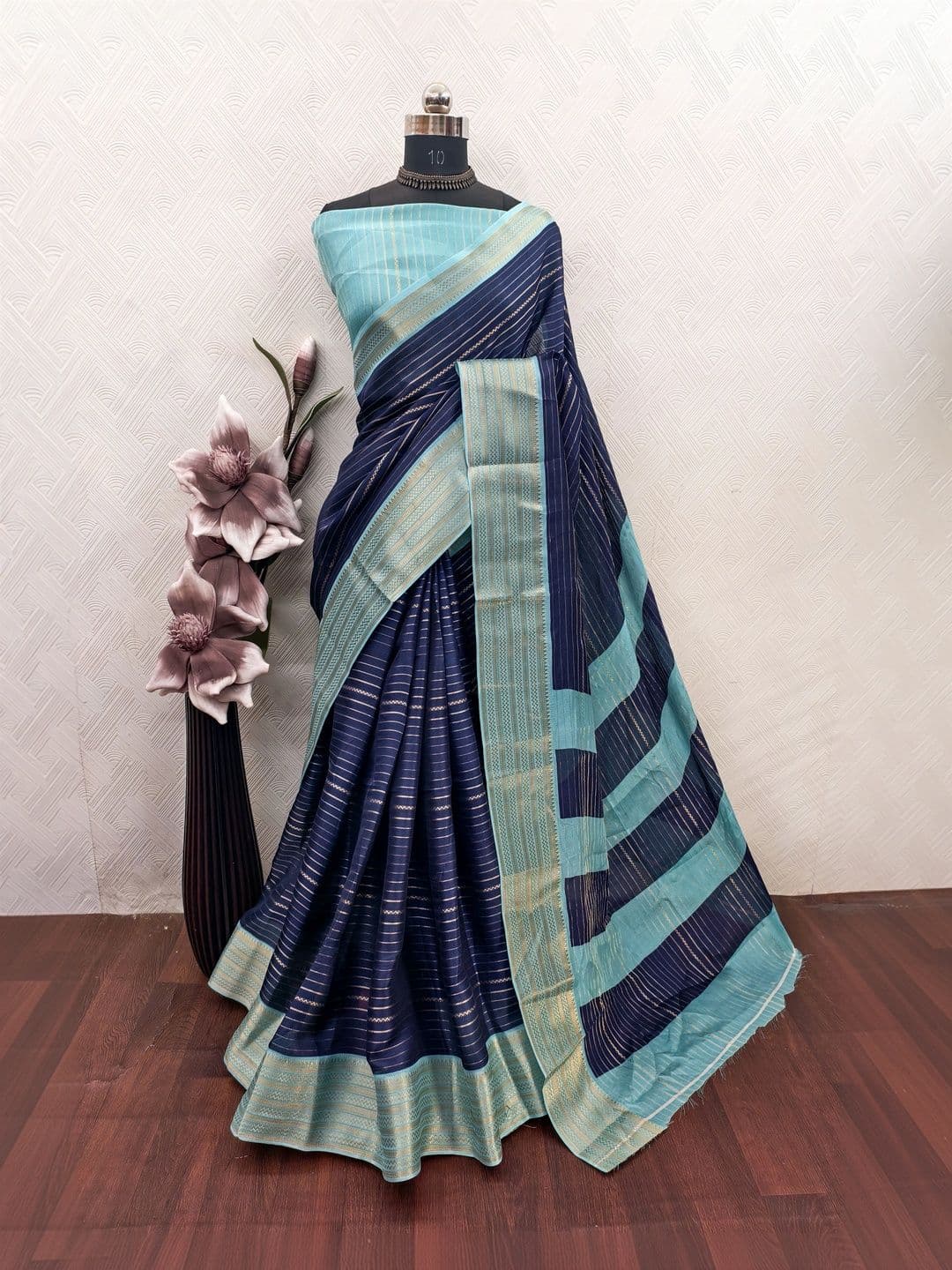 BOLOKA Striped Zari Art Silk Designer Saree thumbnail 3