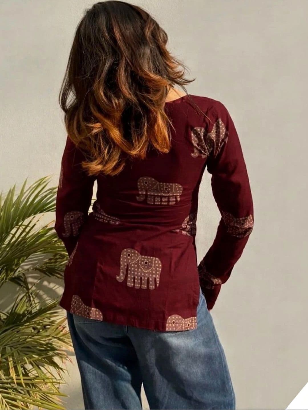 Sangria Ethnic Motifs Printed Square Neck Kurti thumbnail 3