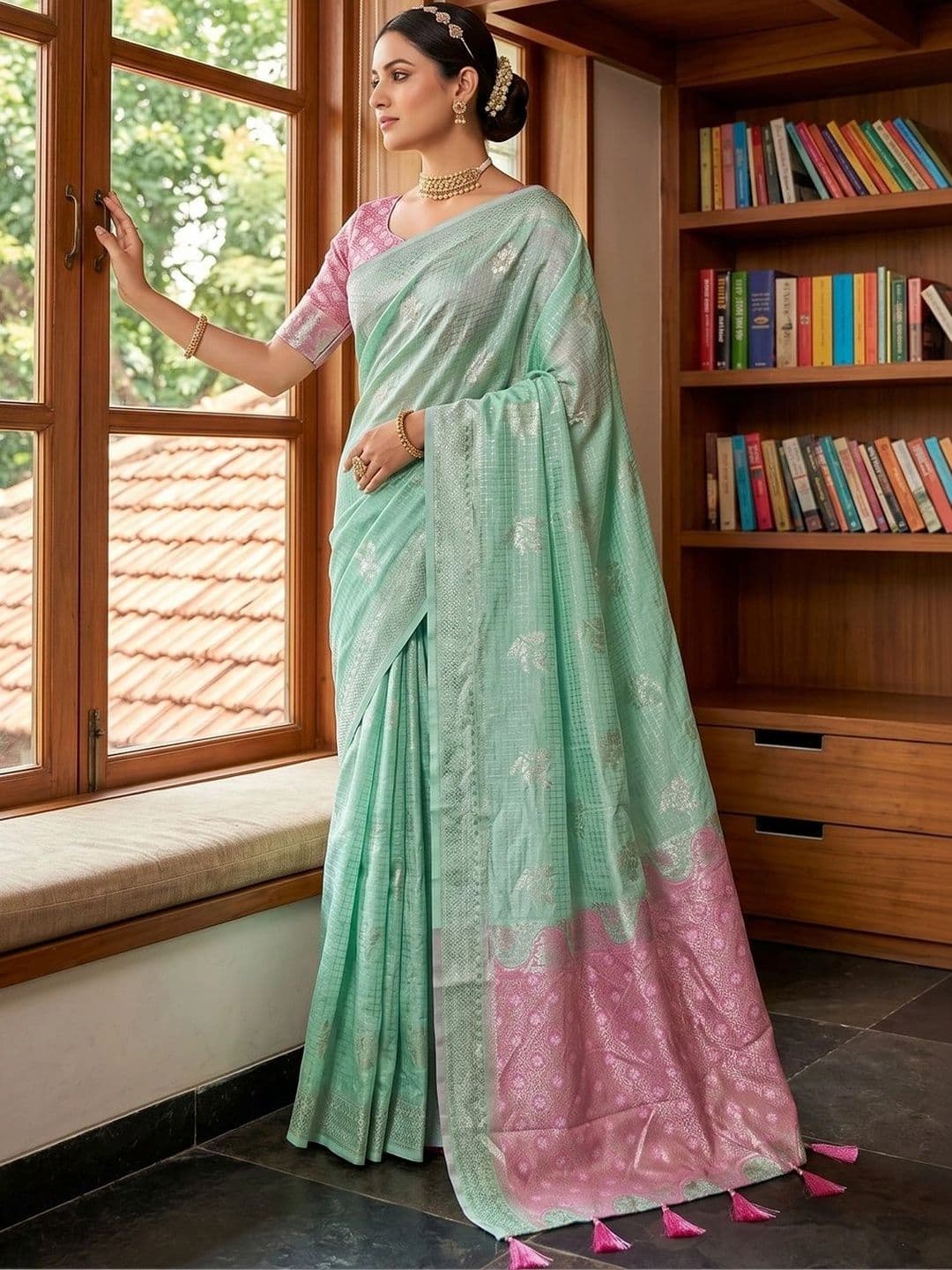 Mitera Woven Design Chanderi Saree thumbnail 4
