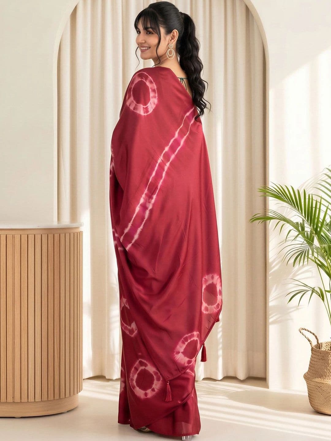 Sangria Tie and Dye Silk Blend Designer Block Print Saree thumbnail 6