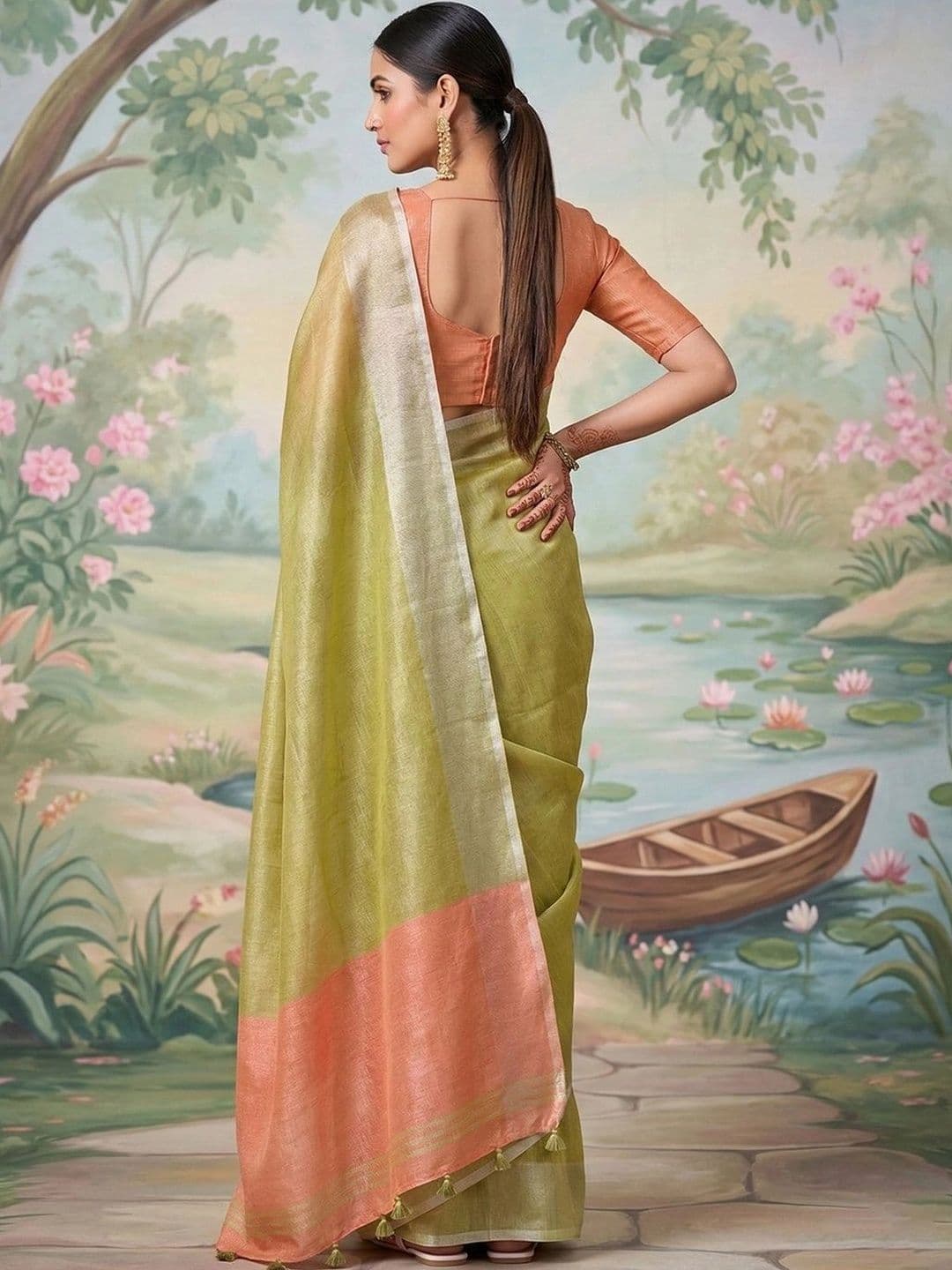 Mitera Woven Design Tissue Saree thumbnail 3