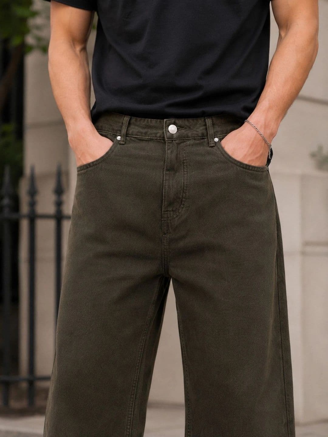 MQ Denim Men Straight Fit Mid-Rise Jeans thumbnail 4