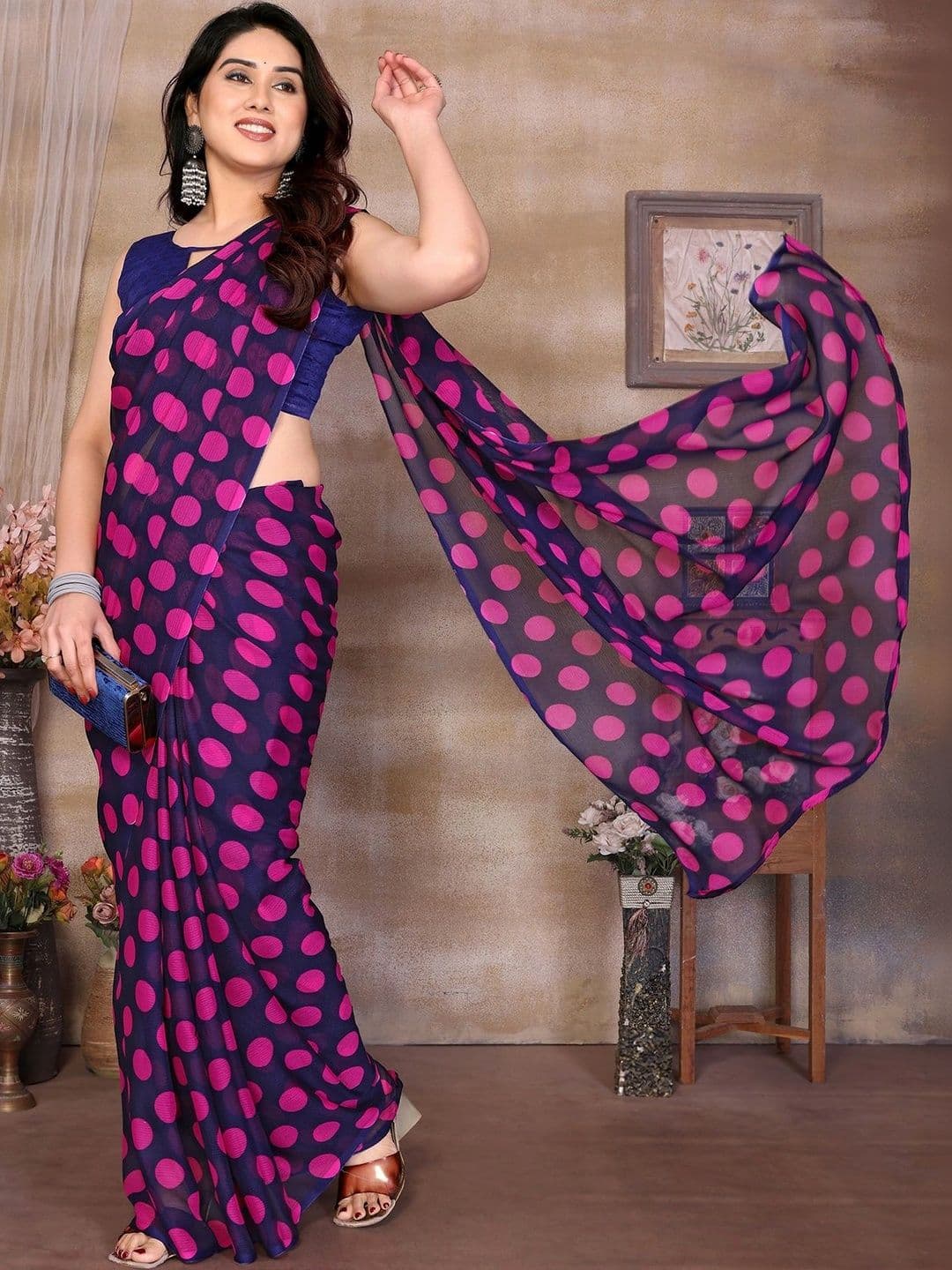 Lookmark Polka Dot Pure Georgette Saree thumbnail 3
