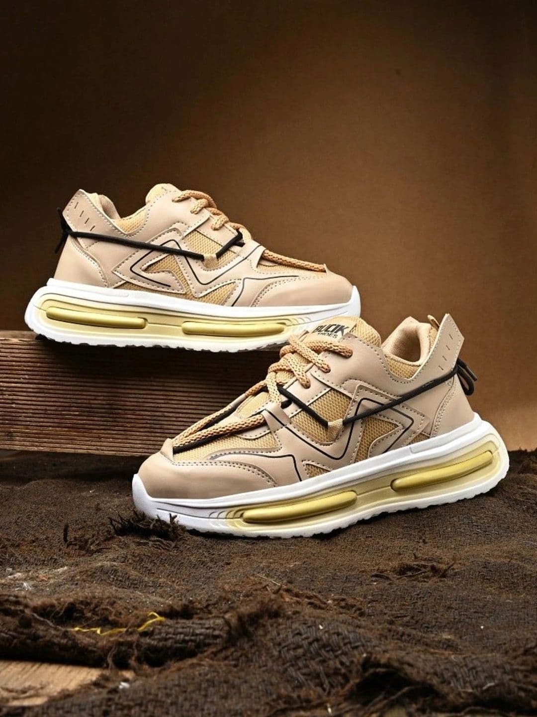 BUCIK Men Colourblocked Sneakers - view 1