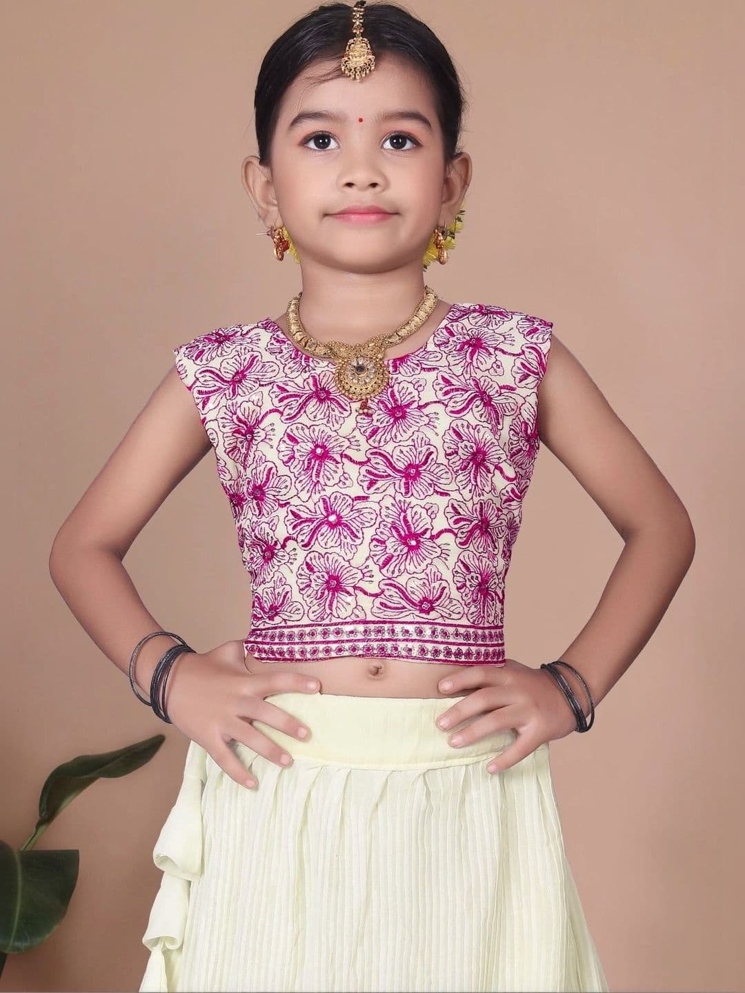 Tiny Twirls Girls Embroidered Thread Work Ready to Wear Lehenga Choli thumbnail 5
