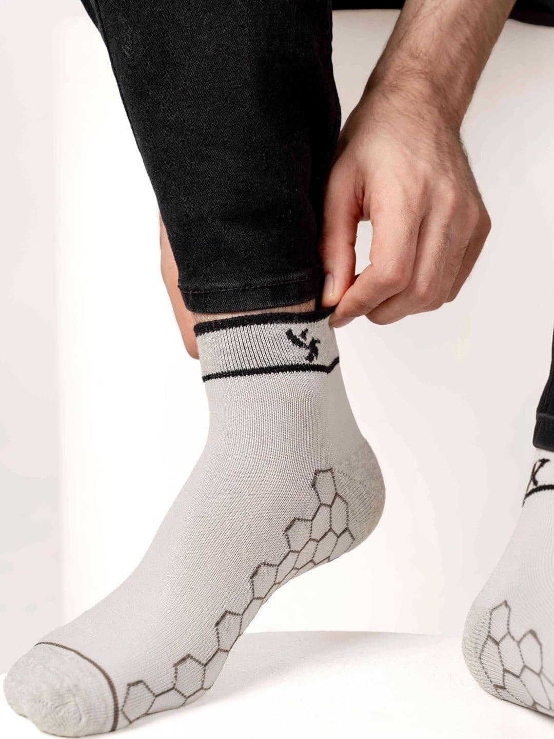 Verosmart Men Patterned Ankle Length Socks thumbnail 3