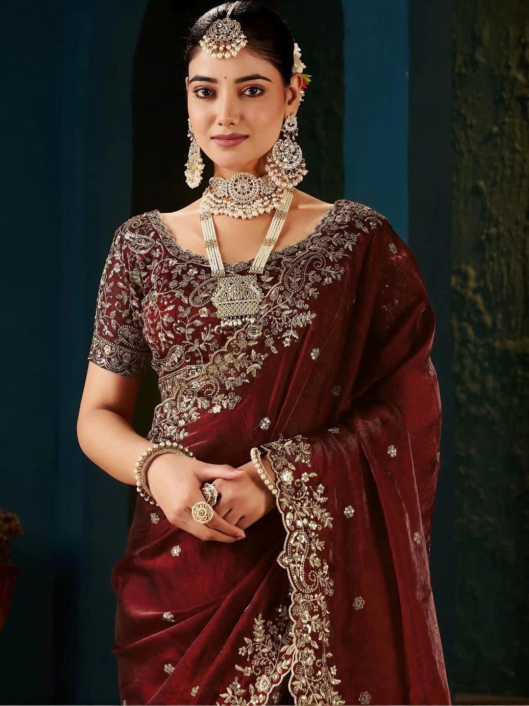 Sangria Floral Embroidered Organza Leheriya Saree thumbnail 5