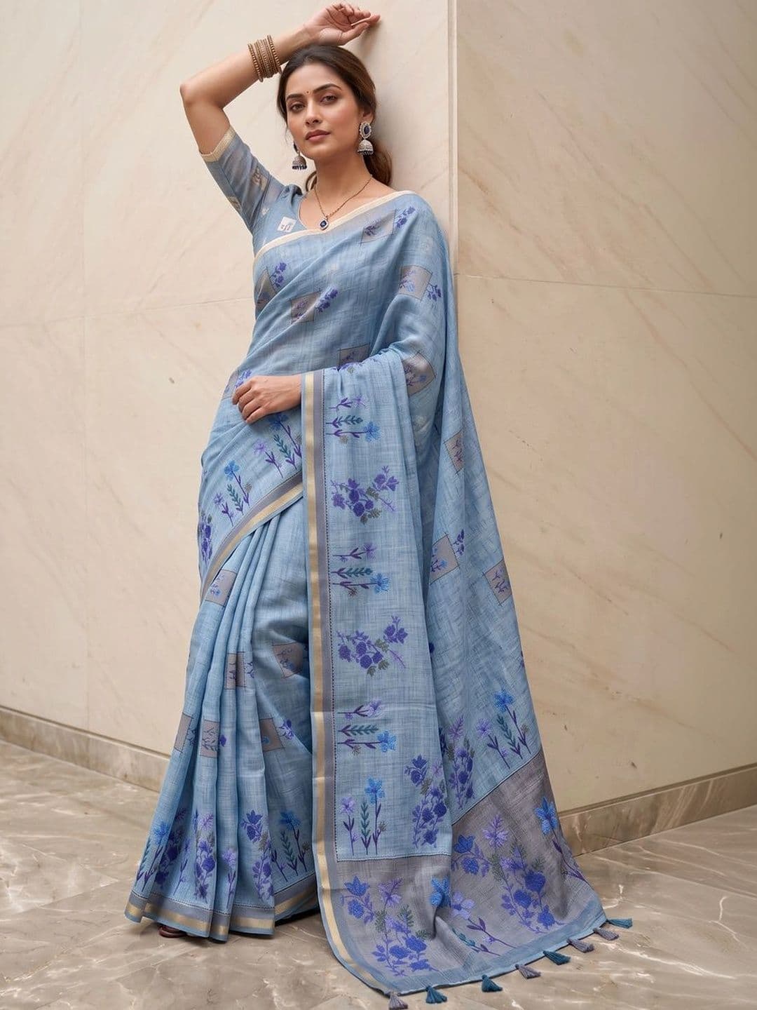 Mitera Floral Linen Blend Tussar Saree thumbnail 5