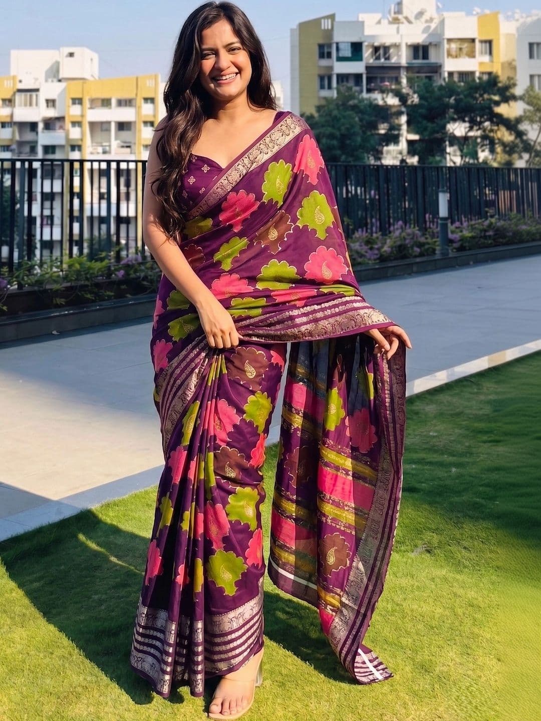 BOLOKA Floral Zari Art Silk Designer Saree - view 1