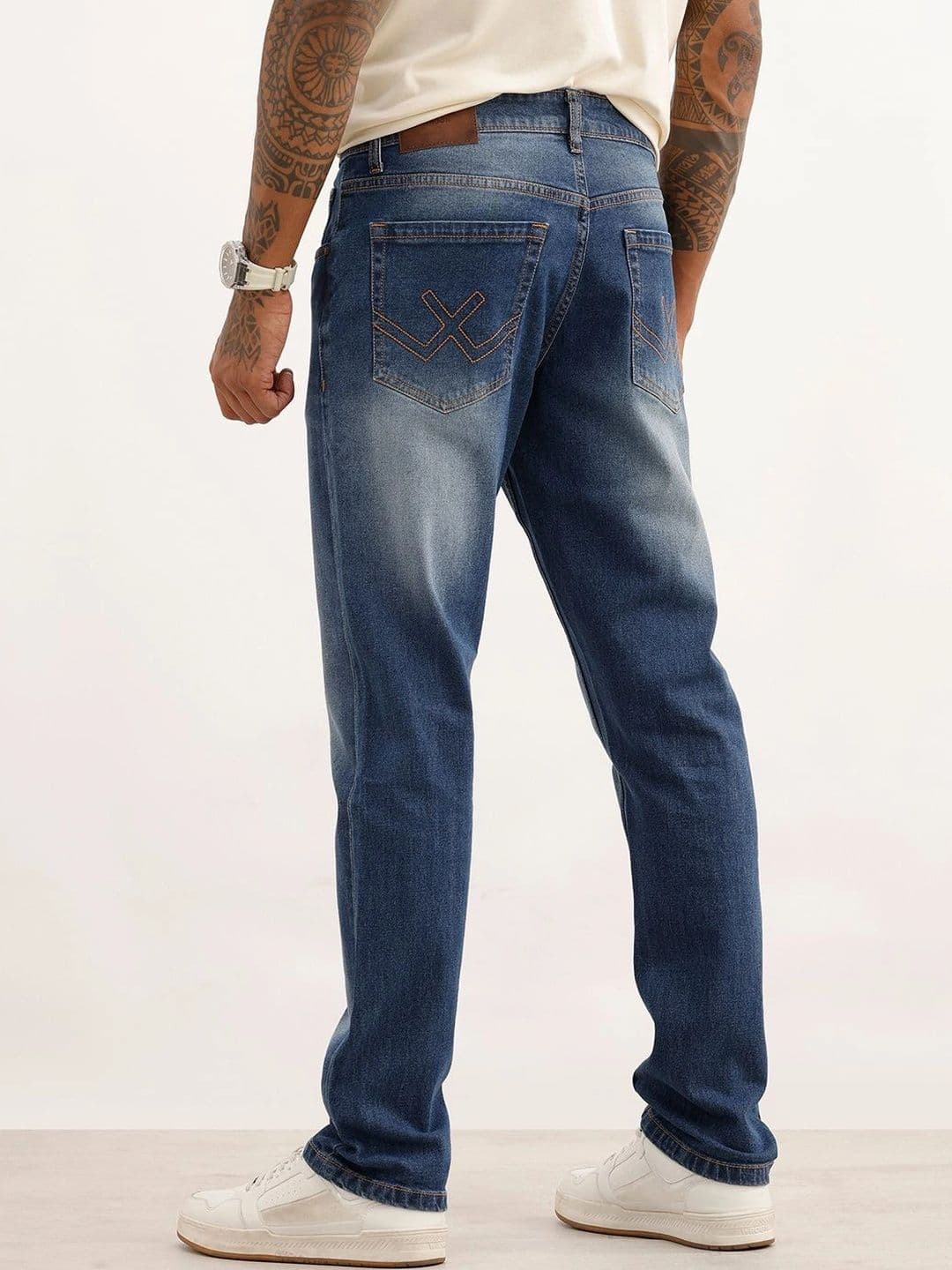 WROGN Men Straight Fit Mid-Rise Low Distress Light Fade Stretchable Jeans thumbnail 4