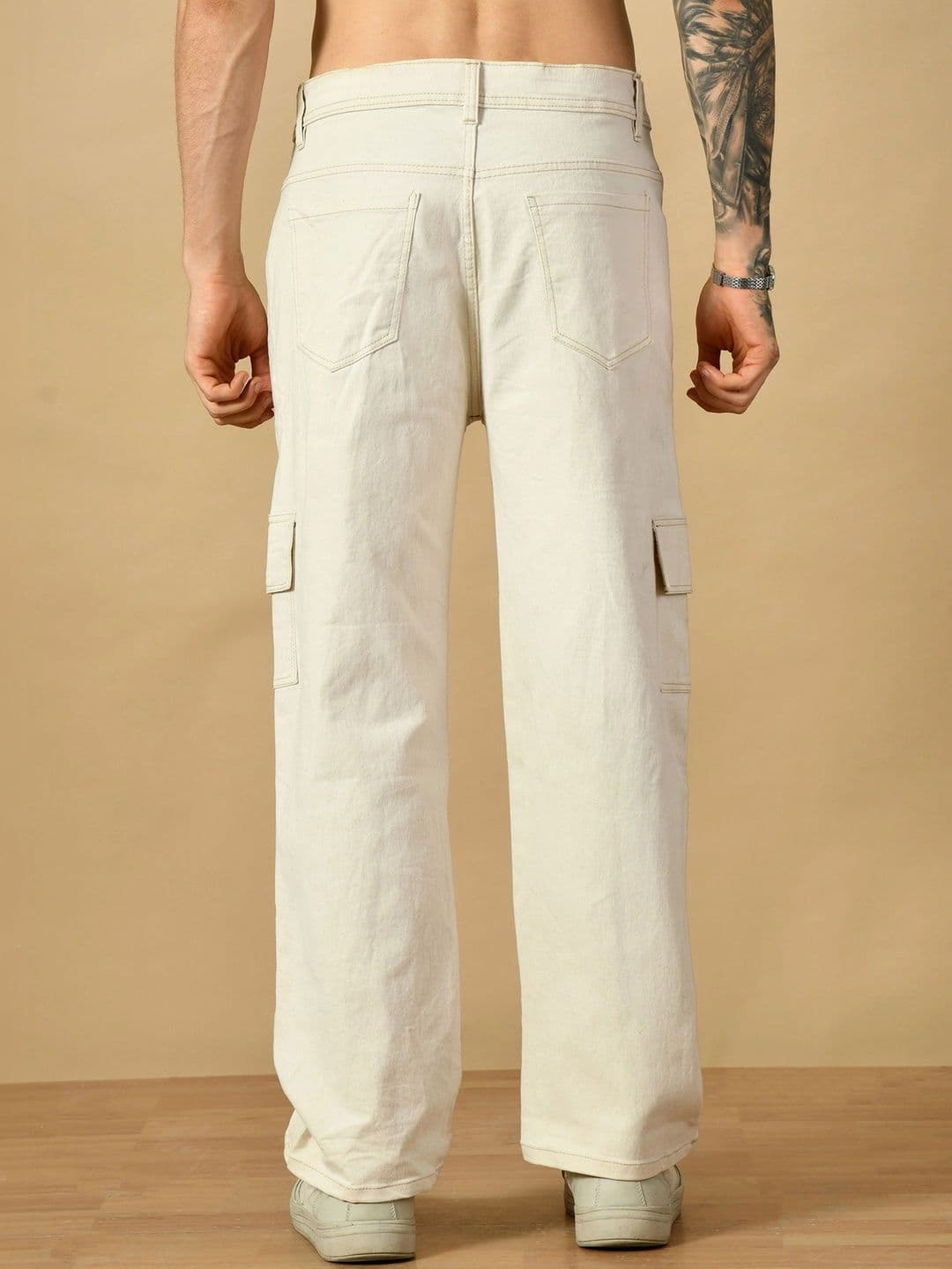 HERE&NOW Men's Solid Beige Mid-Rise Relaxed Wide-Leg Cargo Jeans thumbnail 2