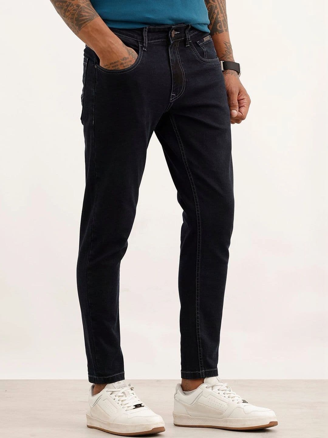 WROGN Men Skinny Fit Mid-Rise Stretchable Jeans thumbnail 5