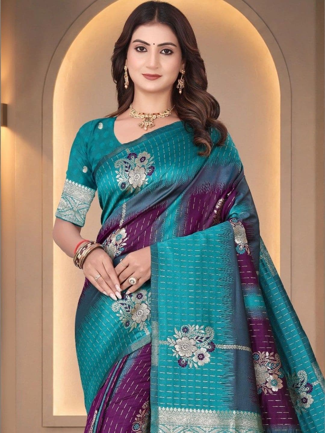 SILKARA CREATION Striped Zari Silk Blend Banarasi Saree thumbnail 2