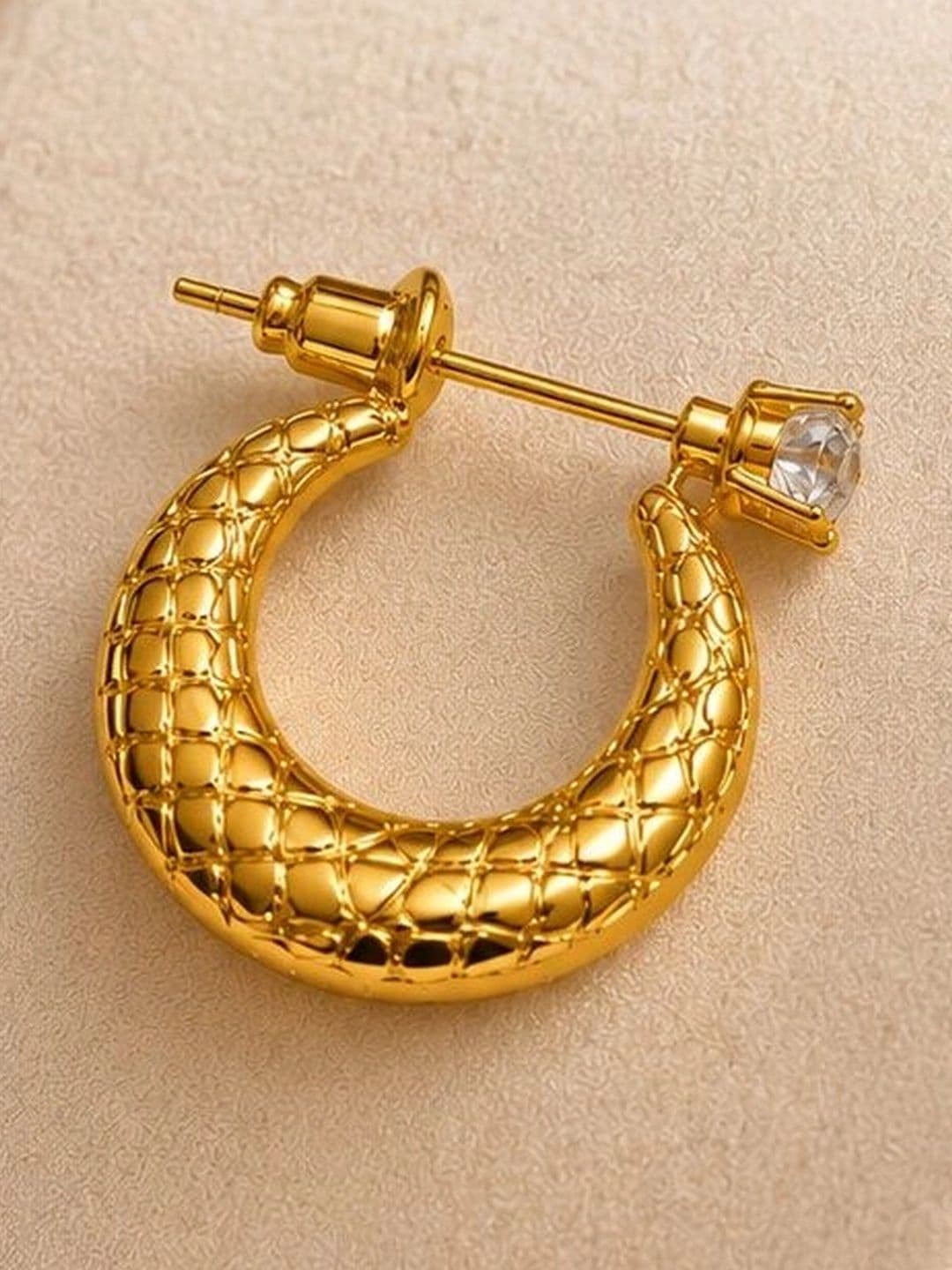 Adhvik Circular Half Hoop Earrings thumbnail 4