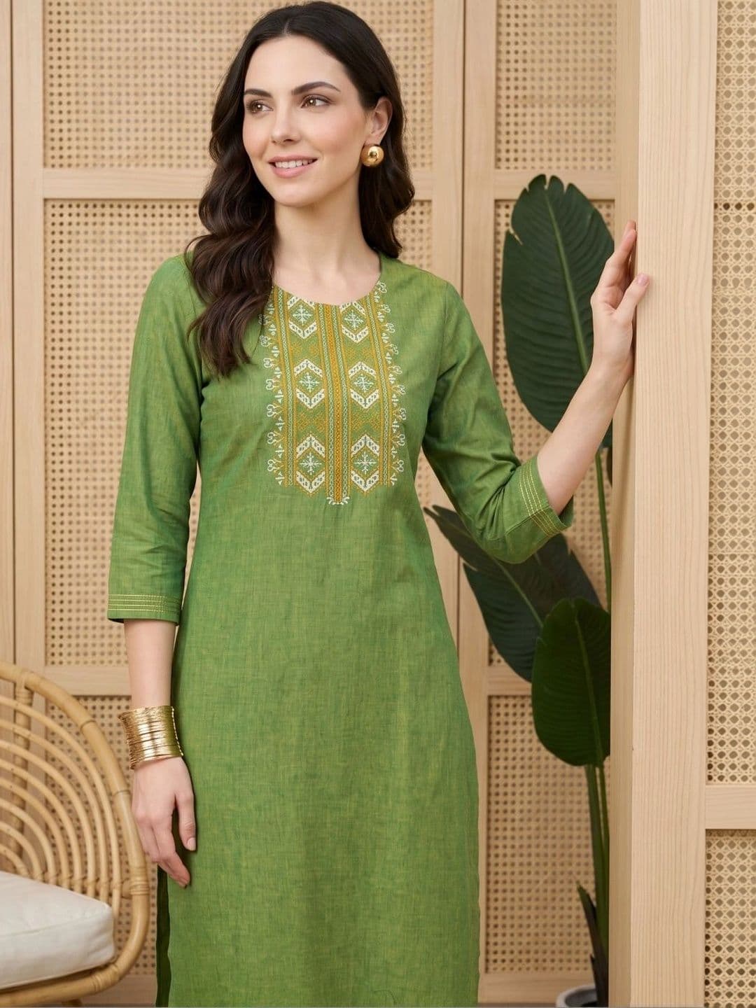 Anouk Women Ethnic Motifs Embroidered Thread Work Kurta - view 1