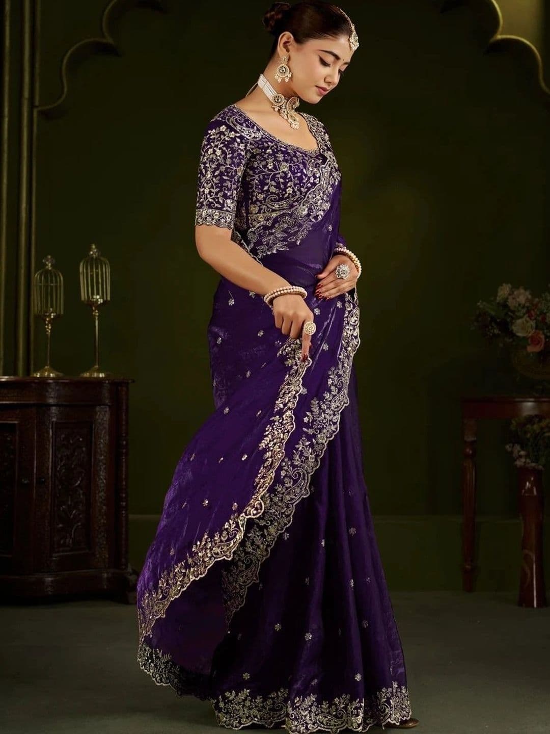 ANJAVI FASHION Women Floral Embroidered Heavy Work Saree thumbnail 5