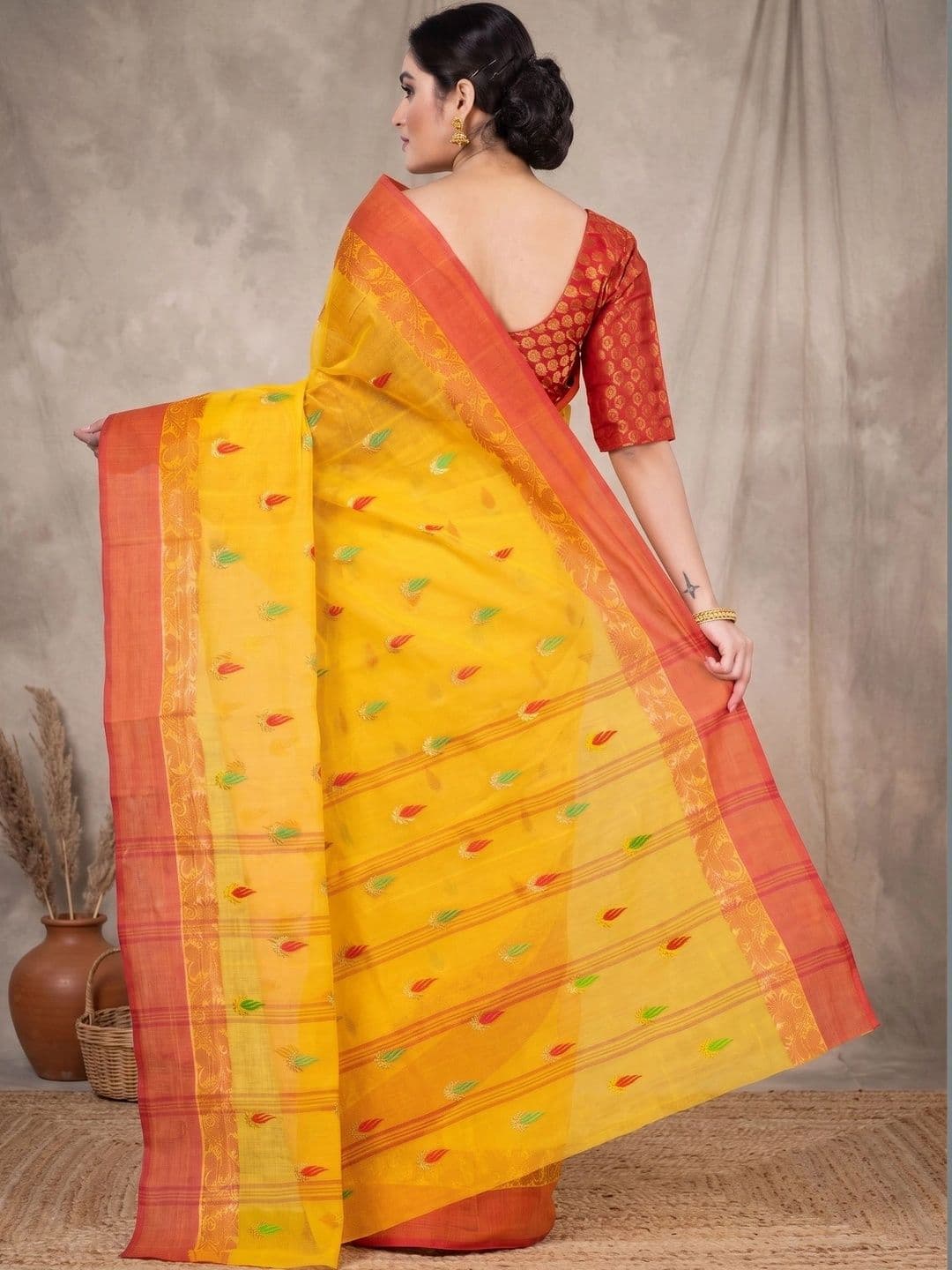 GitAsit  Women Woven Design Zari Pure Cotton Handloom Taant Saree thumbnail 6
