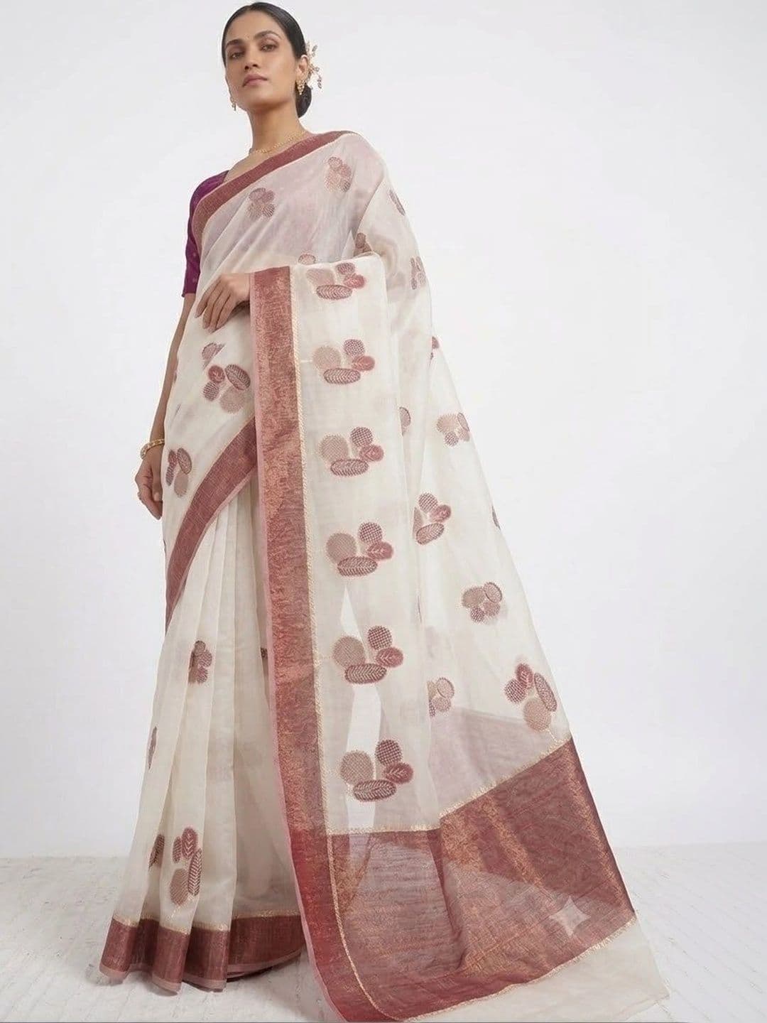 Sangria Embroidered Pure Cotton Saree thumbnail 6