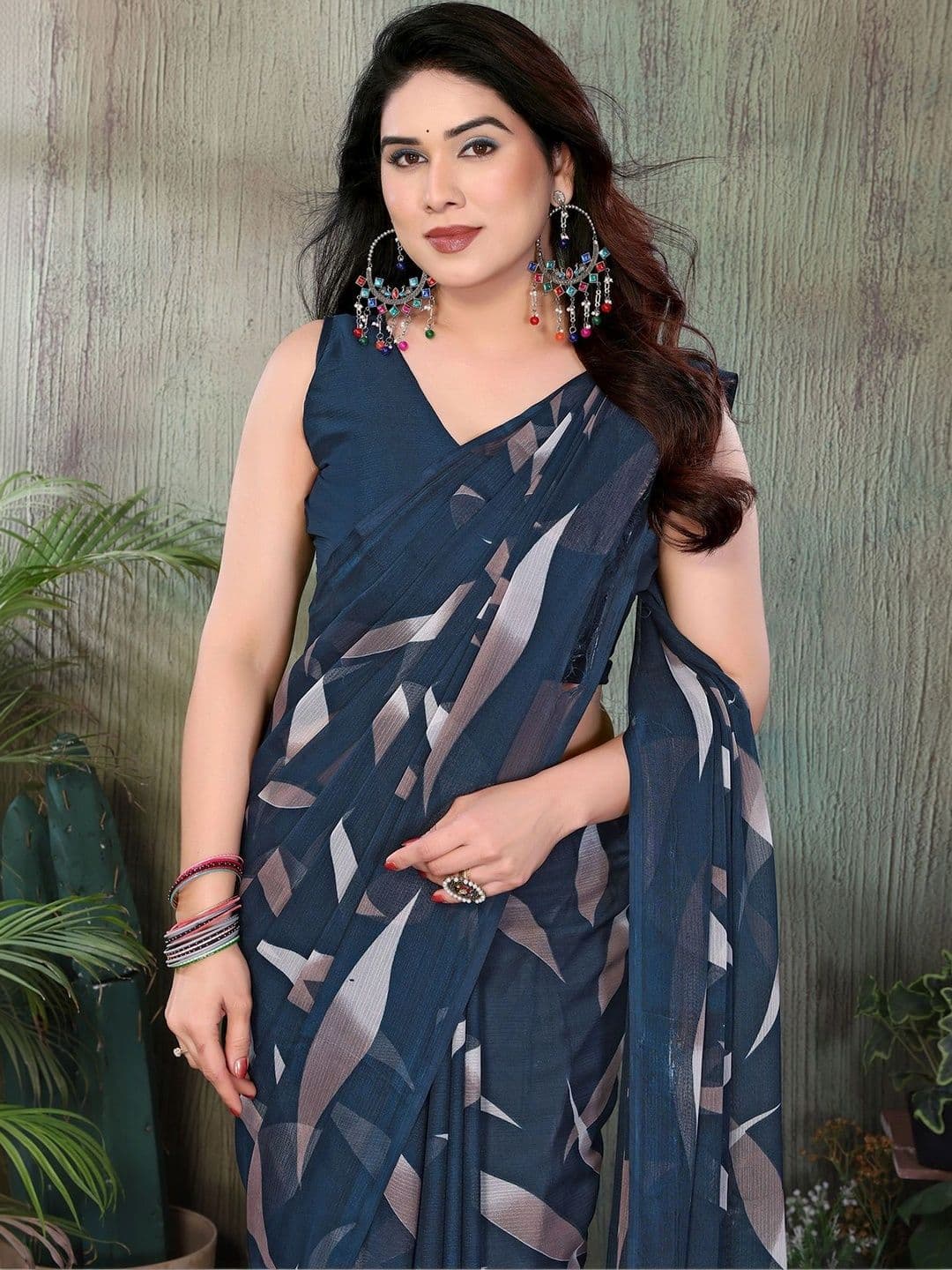 ANIRAV Pure Georgette Saree thumbnail 2