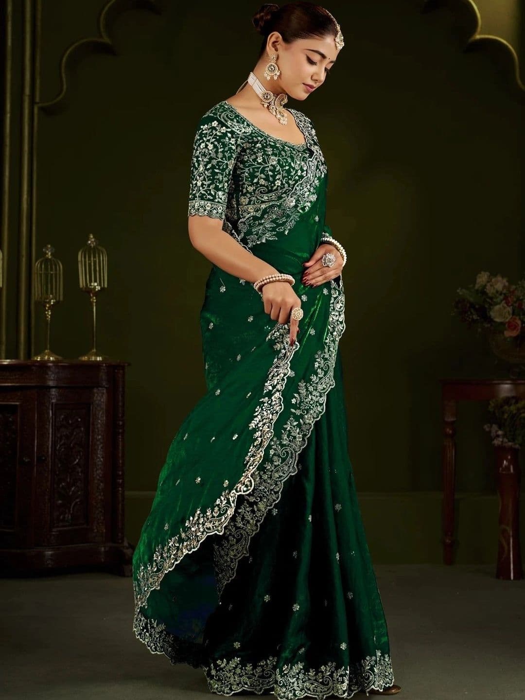 ANJAVI FASHION Floral Embroidered Heavy Work Saree thumbnail 3
