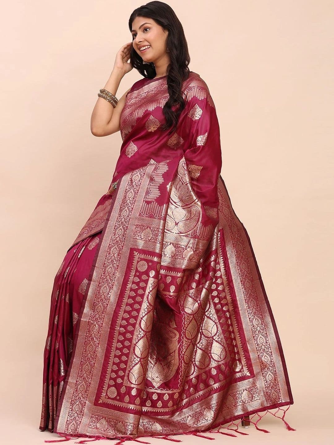 Mitera Woven Design Zari Silk Blend Banarasi Saree thumbnail 4