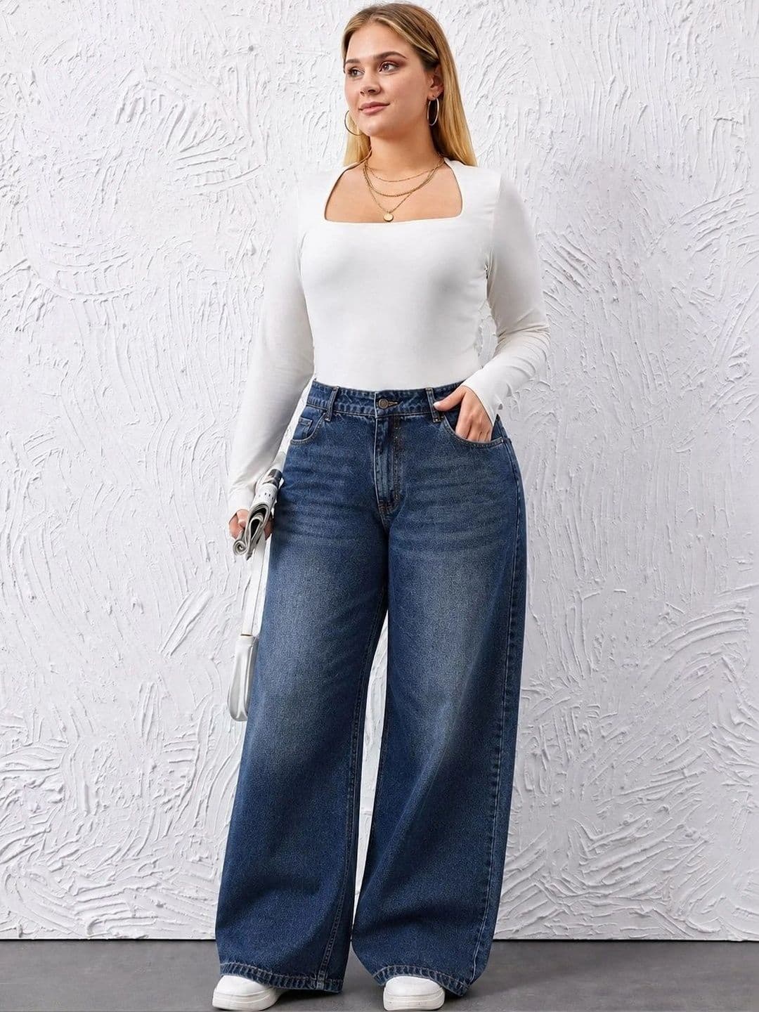 CURVE BY KOTTY Women Wide Leg High-Rise Low Distress Stretchable Jeans thumbnail 2