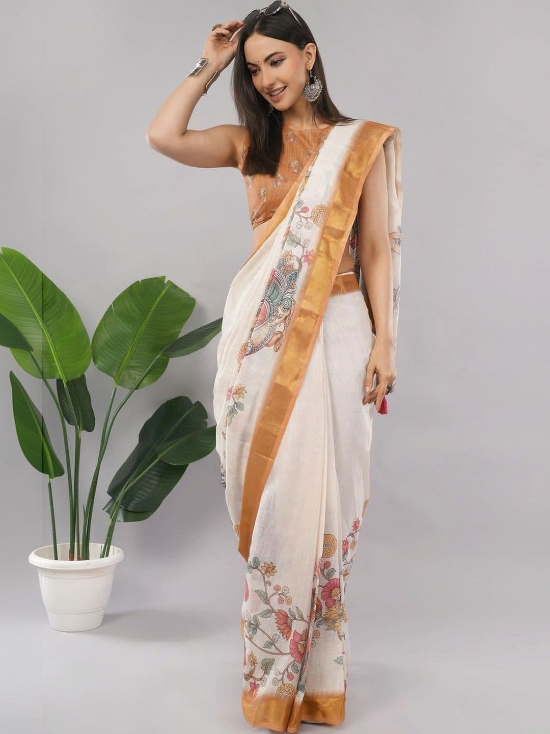 SAMANTHA Women Floral Printed Linen Blend Belted Saree thumbnail 6