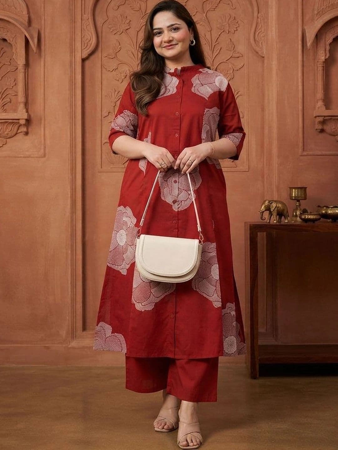 Badrika Women Floral Printed Regular Pure Cotton Kurta with Palazzos thumbnail 5