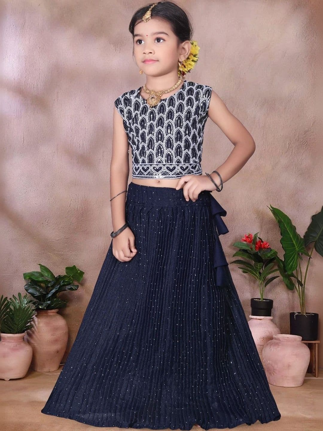 Tiny Twirls Girls Embellished Sequinned Ready to Wear Lehenga & thumbnail 5