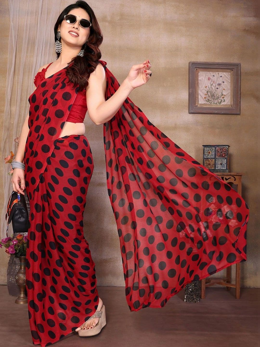Lookmark Polka Dot Pure Georgette Saree thumbnail 4