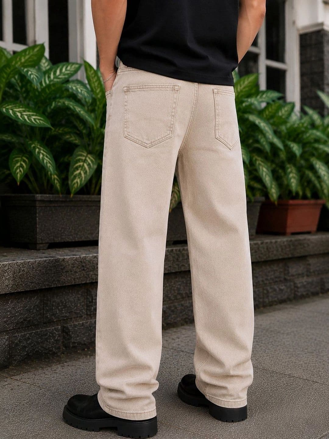 MQ Denim Men Straight Fit Mid-Rise Jeans thumbnail 6