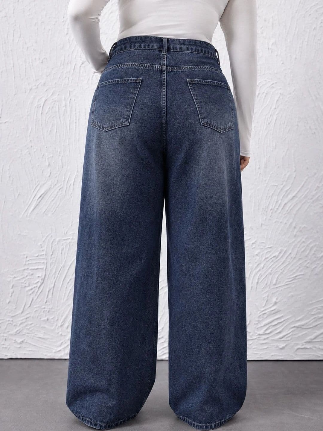 CURVE BY KOTTY Women Wide Leg High-Rise Low Distress Stretchable Jeans thumbnail 3