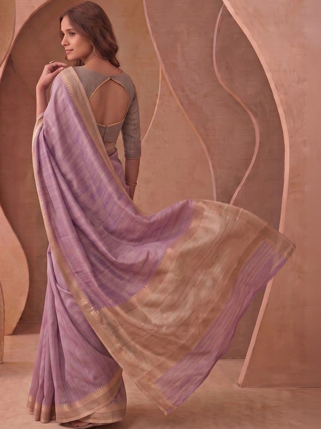 House of Vived Embellished Silk Blend Designer Saree thumbnail 4