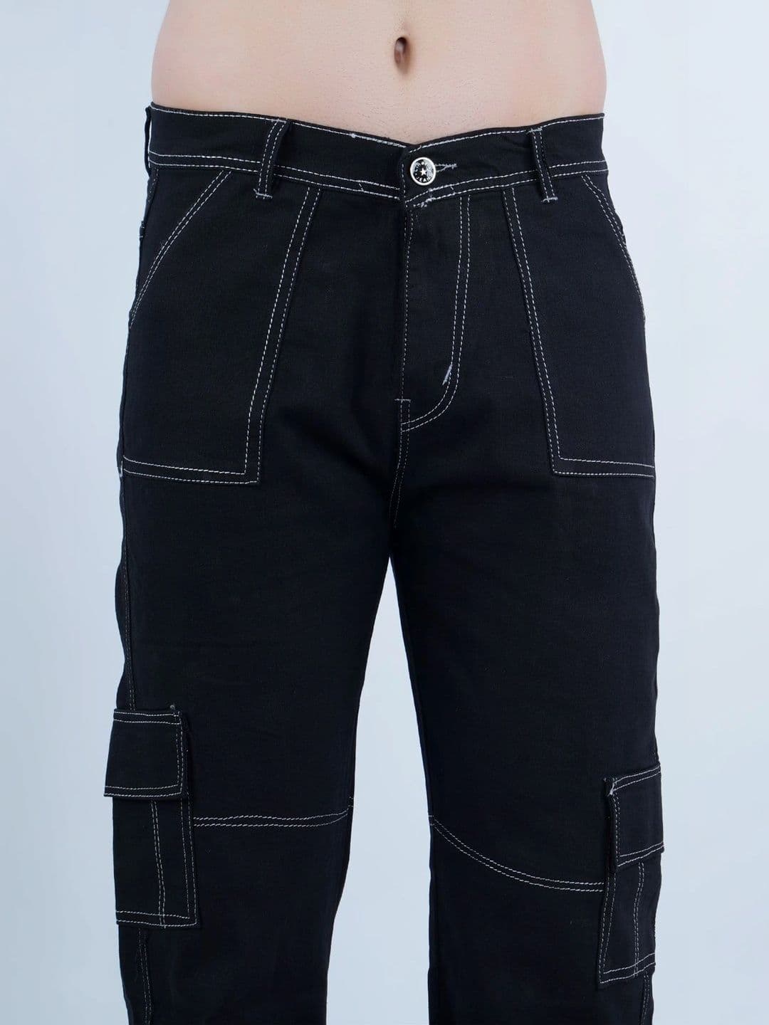 HERE&NOW Men's Black Contrast-Stitched Mid-Rise Relaxed Fit Cargo Pants thumbnail 5