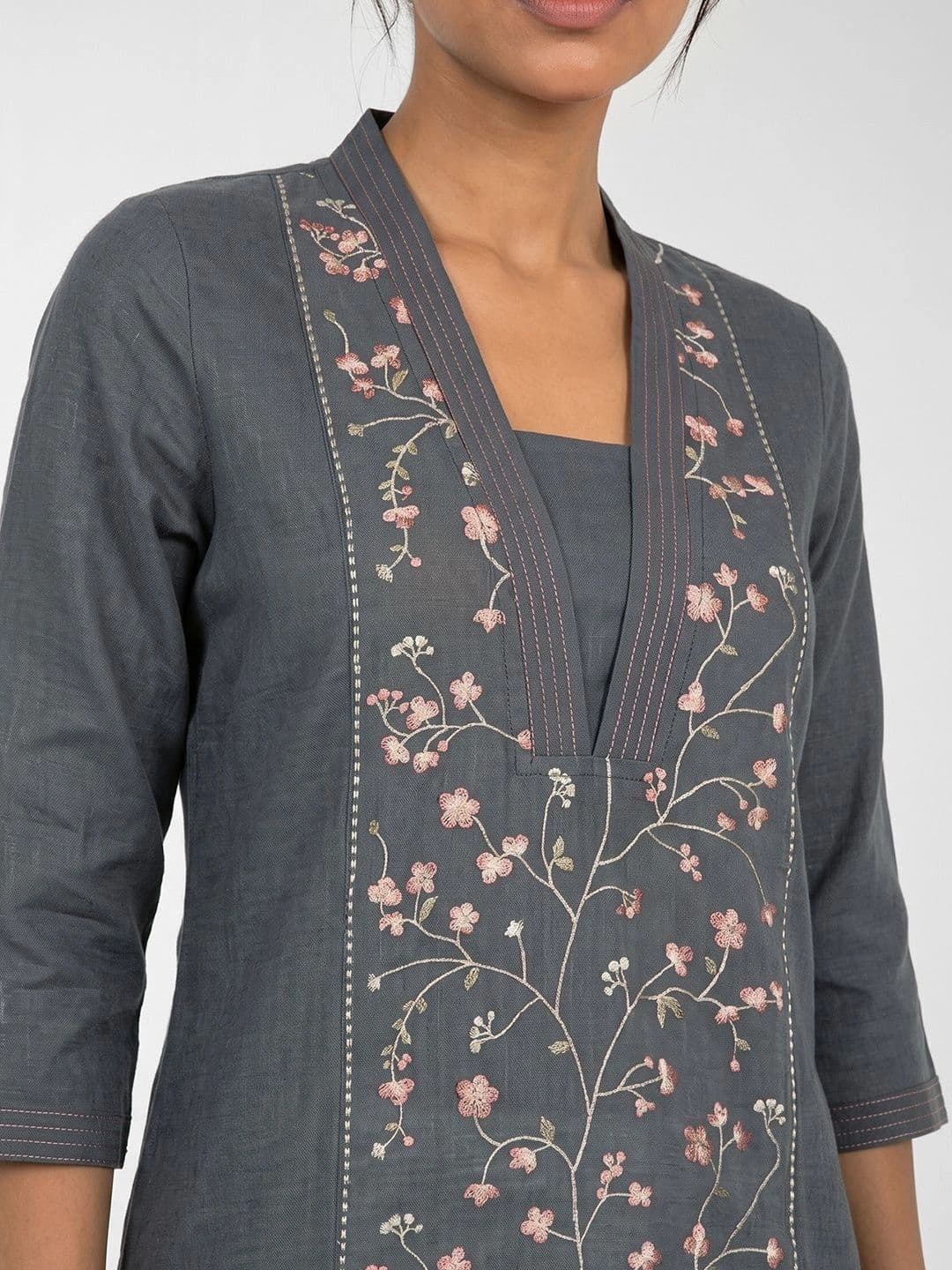 max Women Floral Embroidered Thread Work Floral Kurta thumbnail 3