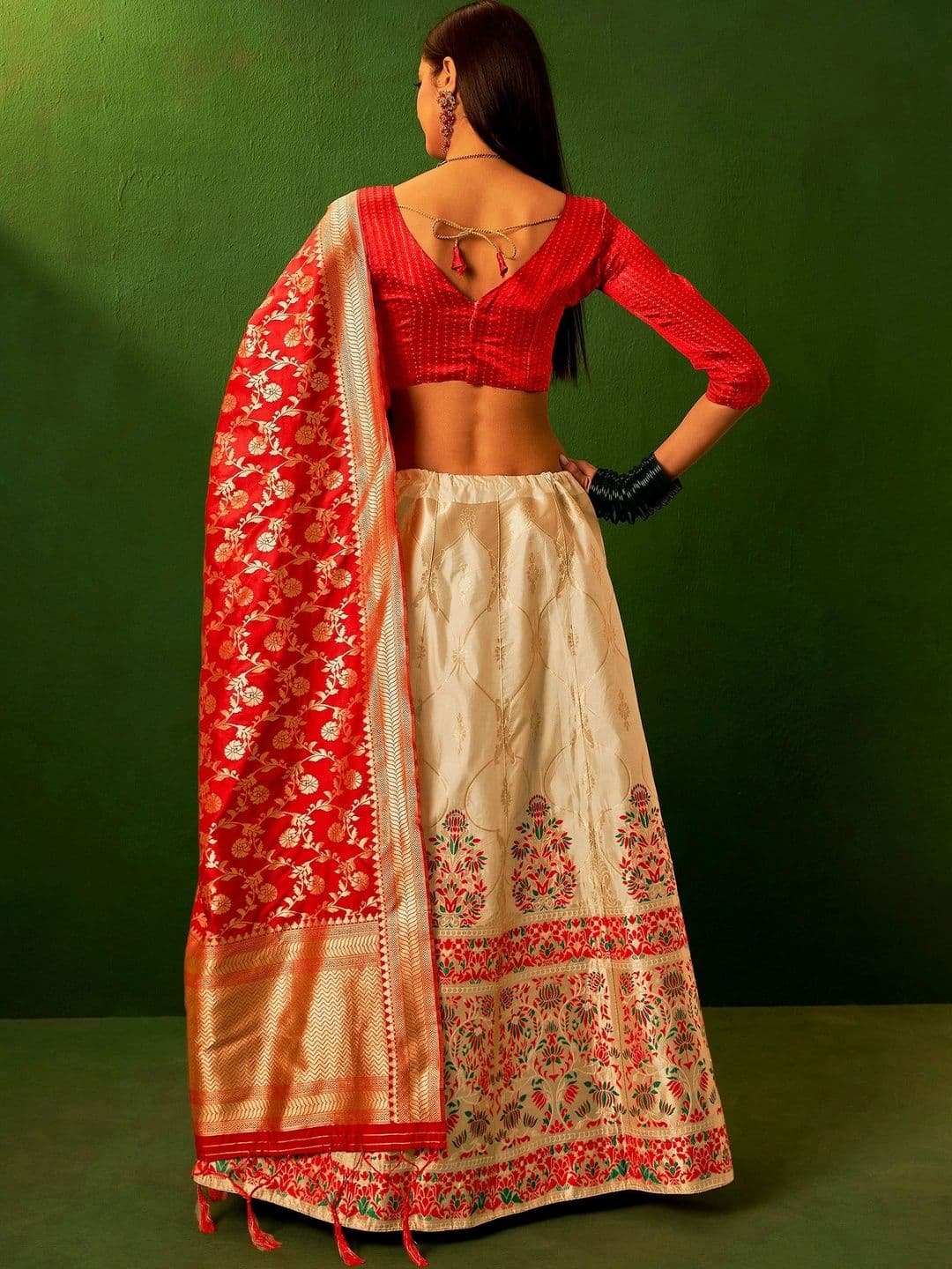 Anouk Rustic Semi-Stitched Lehenga & Unstitched Blouse With Dupatta thumbnail 2