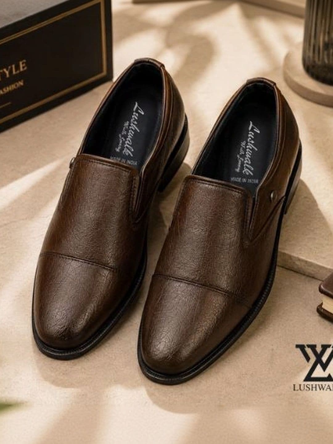 Lushwalk Men Leather Round-Toe Formal Shoes - view 1