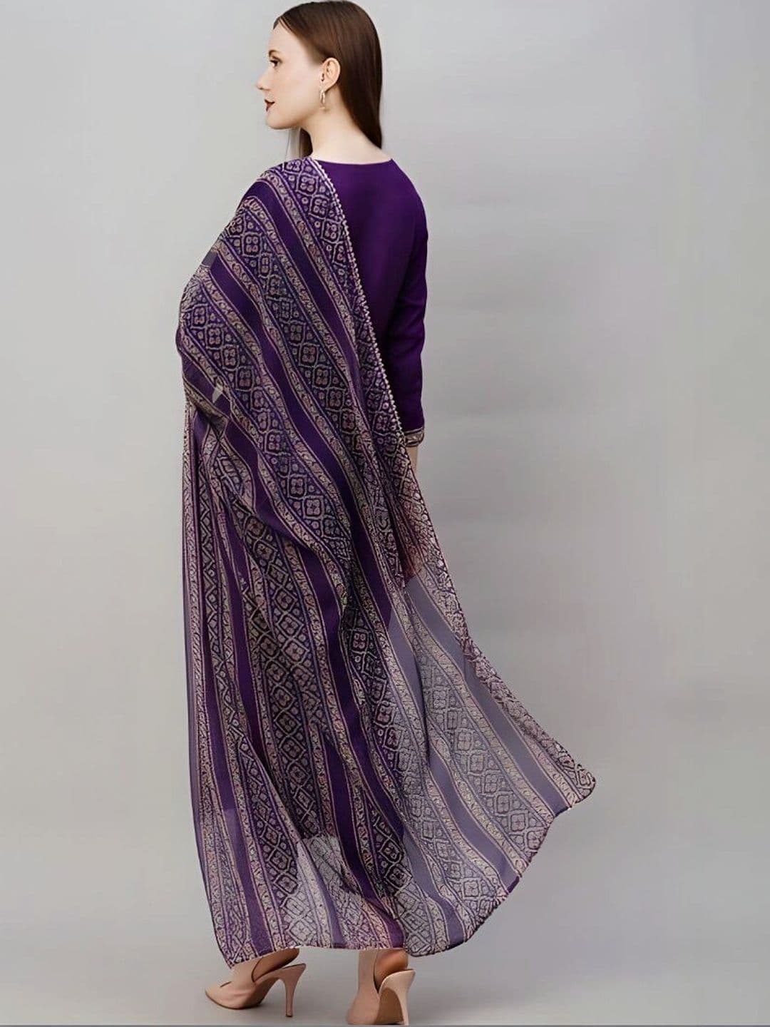 ERIKA Women  Embroidered Regular Thread Work Kurta with Trousers & With Dupatta thumbnail 4
