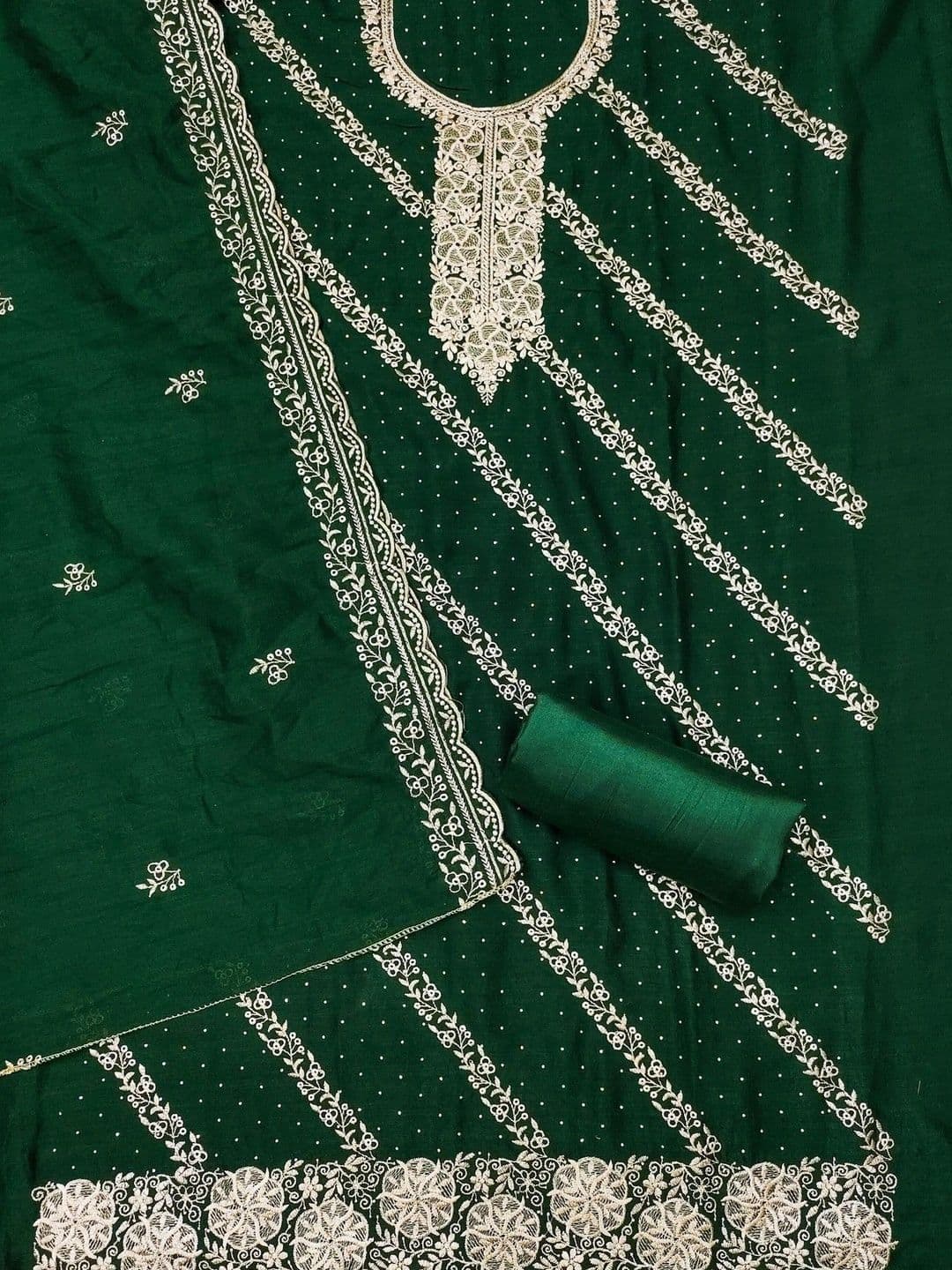 TAVAS Embroidered Pure Cotton Unstitched Dress Material thumbnail 4