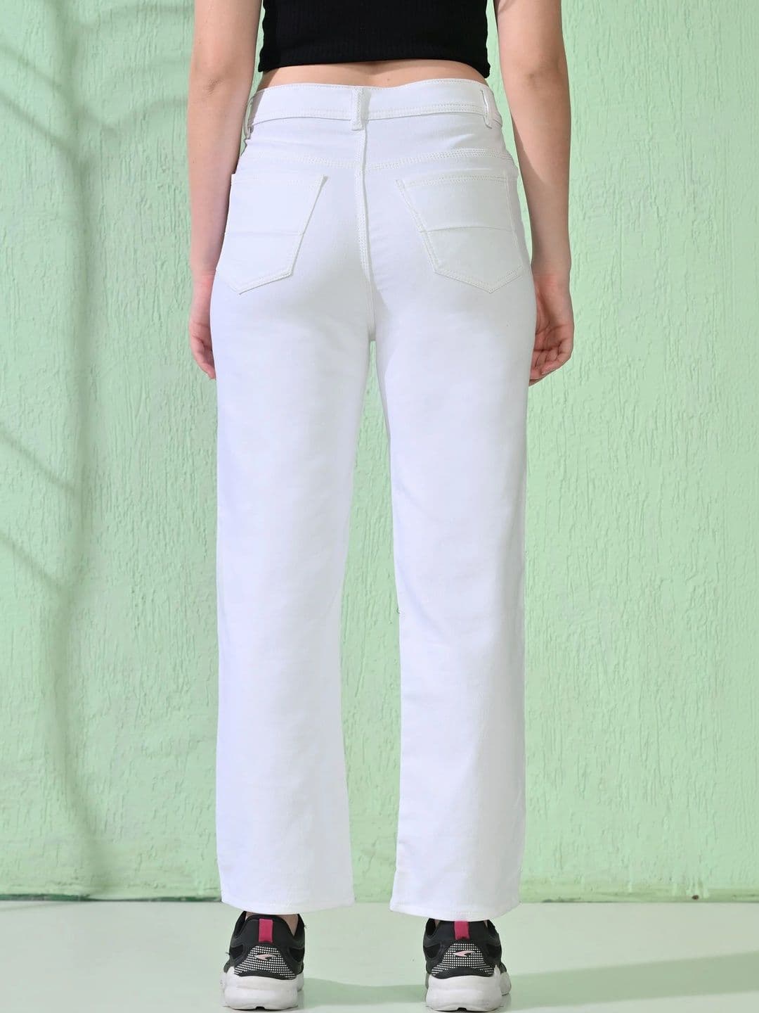 Metronaut Women Classic Regular Fit Mid-Rise Low Distress Stretchable Jeans thumbnail 3