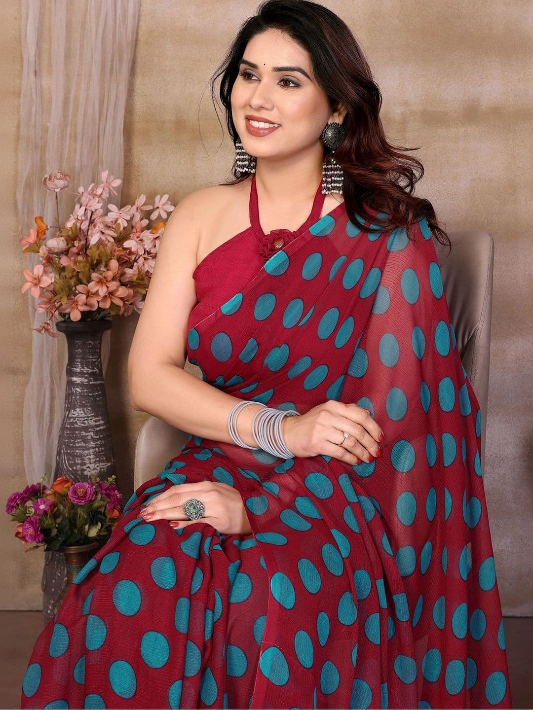 JANOI Polka Dot Pure Georgette Saree thumbnail 3