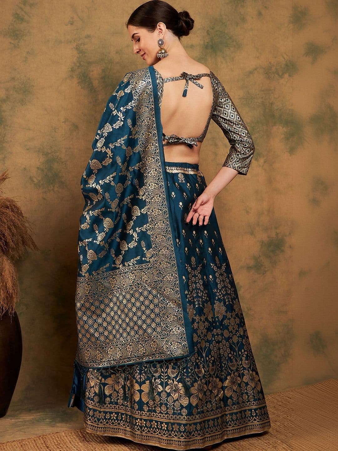 Anouk Rustic Semi-Stitched Lehenga & Unstitched Blouse With Dupatta thumbnail 4