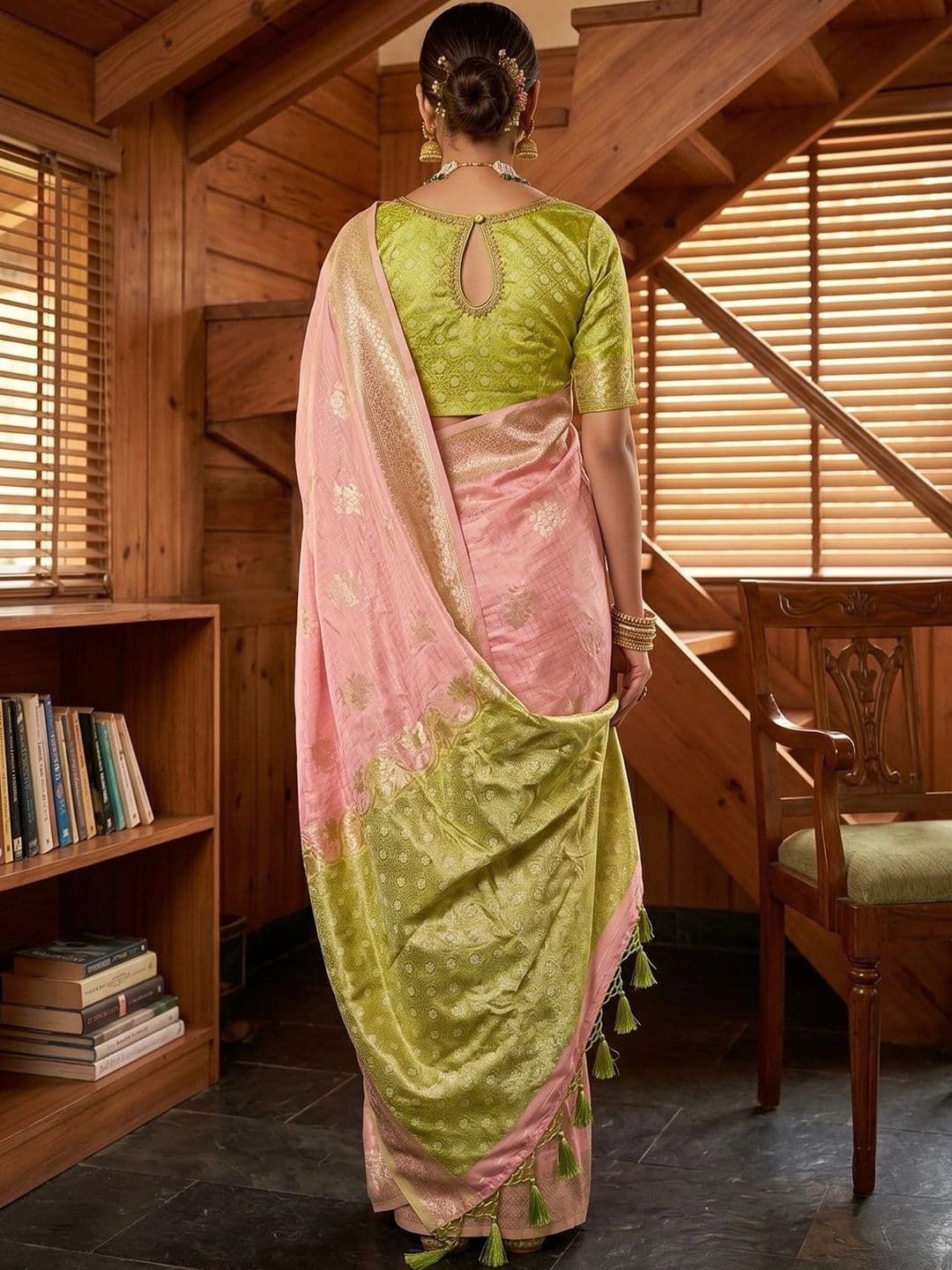 Mitera Woven Design Zari Chanderi Saree thumbnail 4