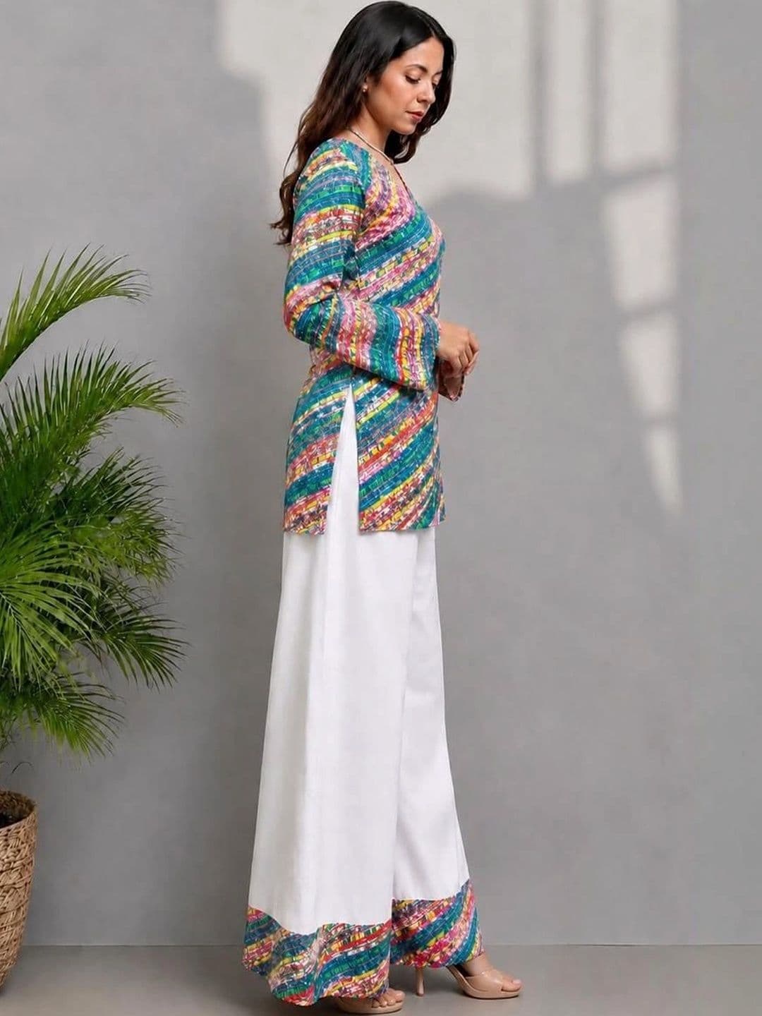 HERE&NOW Women Printed Regular Kurta with Palazzos thumbnail 3