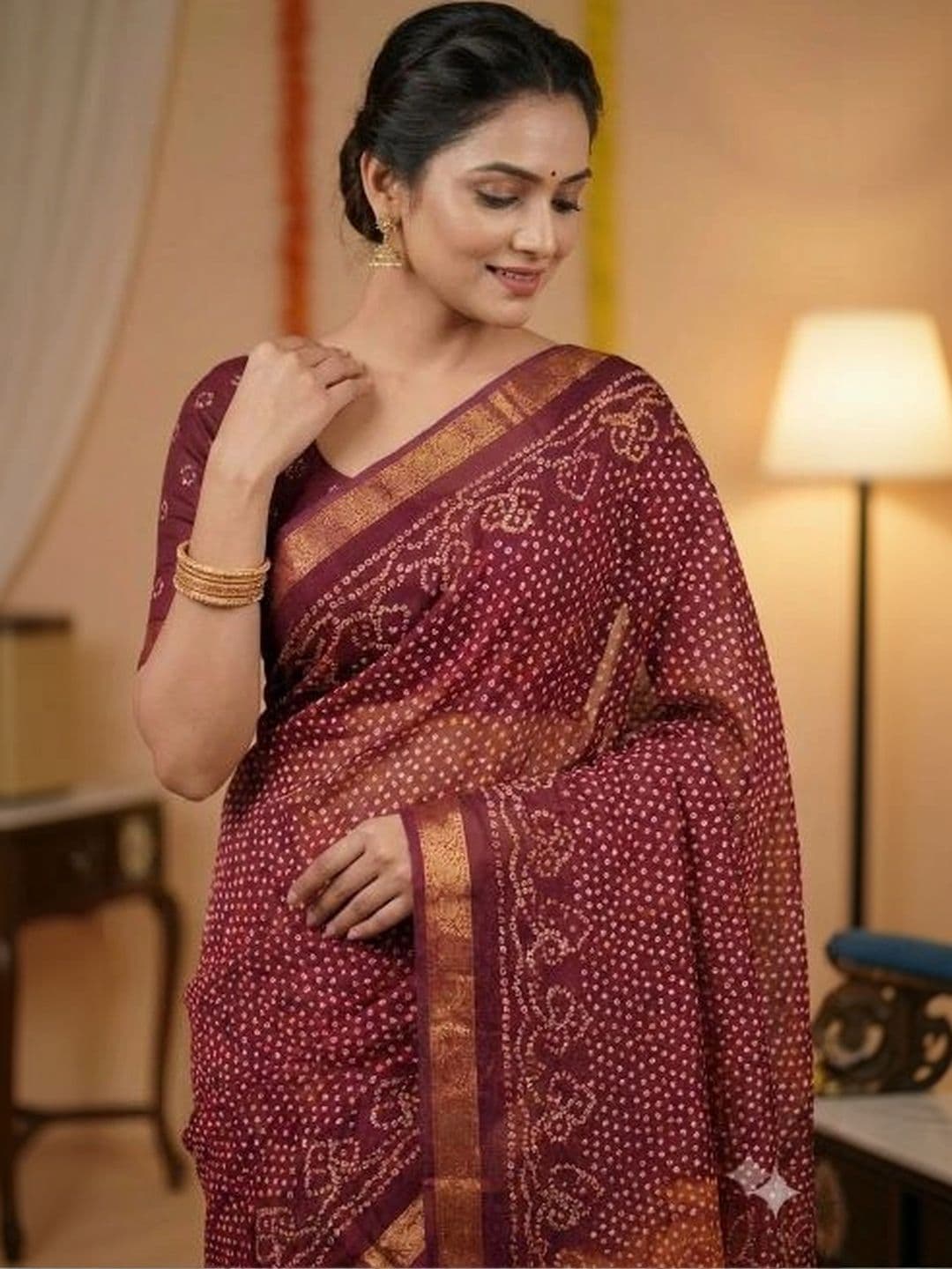 KALINI Bandhani Zari Pure Georgette Fusion Saree thumbnail 3